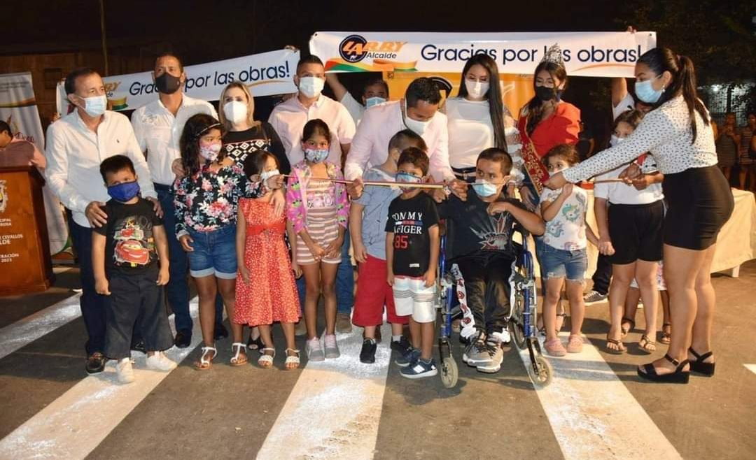 Alcalde Larry Vite inaugura primera fase de regeneración urbana de Cdla. 10 de Agosto