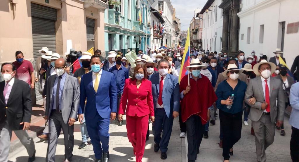 En Quito: Alcalde Larry Vite encabeza marcha por recortes presupuestarios a Municipios