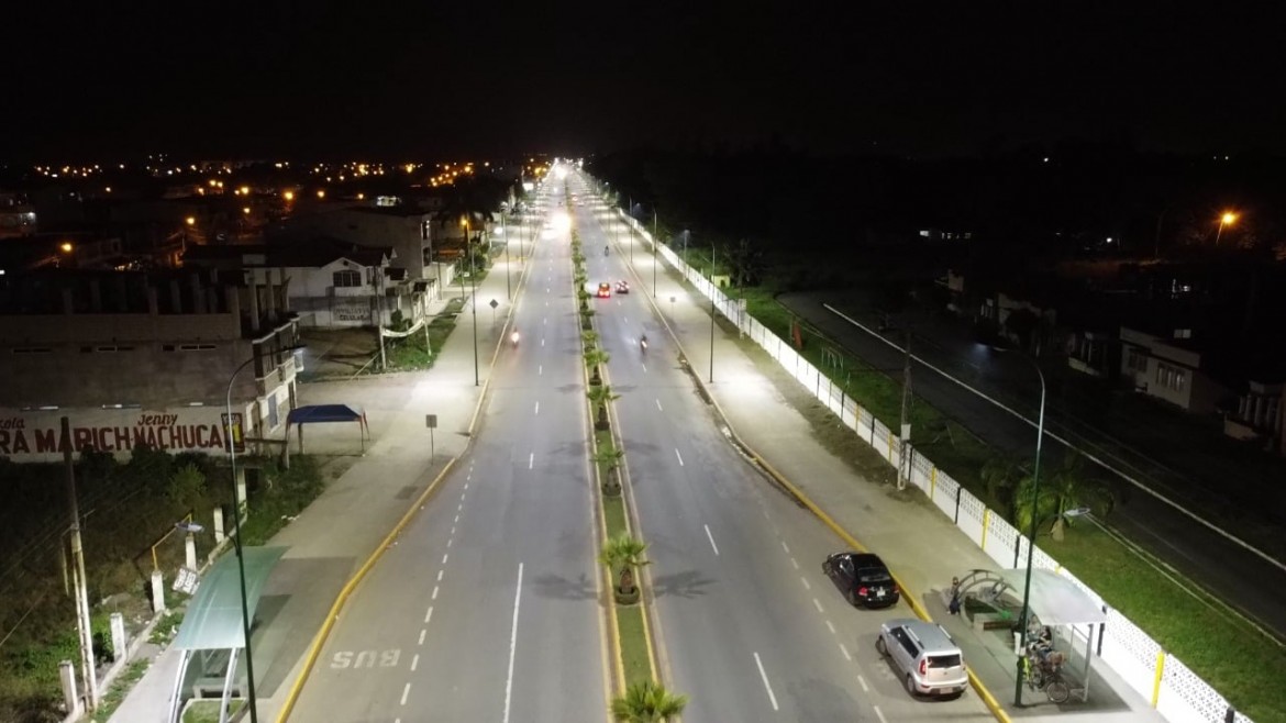 Alcalde entrega obra de iluminación de la Av. Joffre Lima
