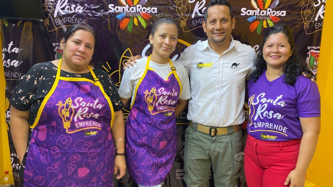 I Feria “Santa Rosa” entrega premio de      $1.000 a ganadores de capital semilla