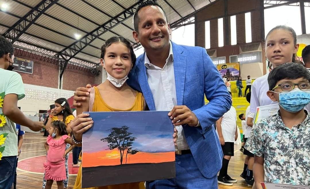 ALCALDE LARRY VITE CLAUSURA CURSOS VACACIONALES CON LA PRESENCIA DE 1200 BENEFICIARIOS