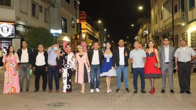 𝐌𝐀́𝐒 𝐃𝐄 𝟑𝟎.𝟎𝟎𝟎 𝐏𝐄𝐑𝐒𝐎𝐍𝐀𝐒 𝐃𝐈𝐒𝐅𝐑𝐔𝐓𝐀𝐑𝐎𝐍 𝐃𝐄𝐋 𝐏𝐑𝐄𝐆𝐎́𝐍 𝐍𝐎𝐂𝐓𝐔𝐑𝐍𝐎 ❞𝐋𝐔𝐂𝐄𝐒, 𝐅𝐋𝐎𝐑𝐄𝐒 𝐘 𝐂𝐎𝐋𝐎𝐑𝐄𝐒 𝐒𝐀𝐍𝐓𝐀 𝐑𝐎𝐒𝐀 𝐃𝐄 𝐌𝐈𝐒 𝐀𝐌𝐎𝐑𝐄𝐒❞