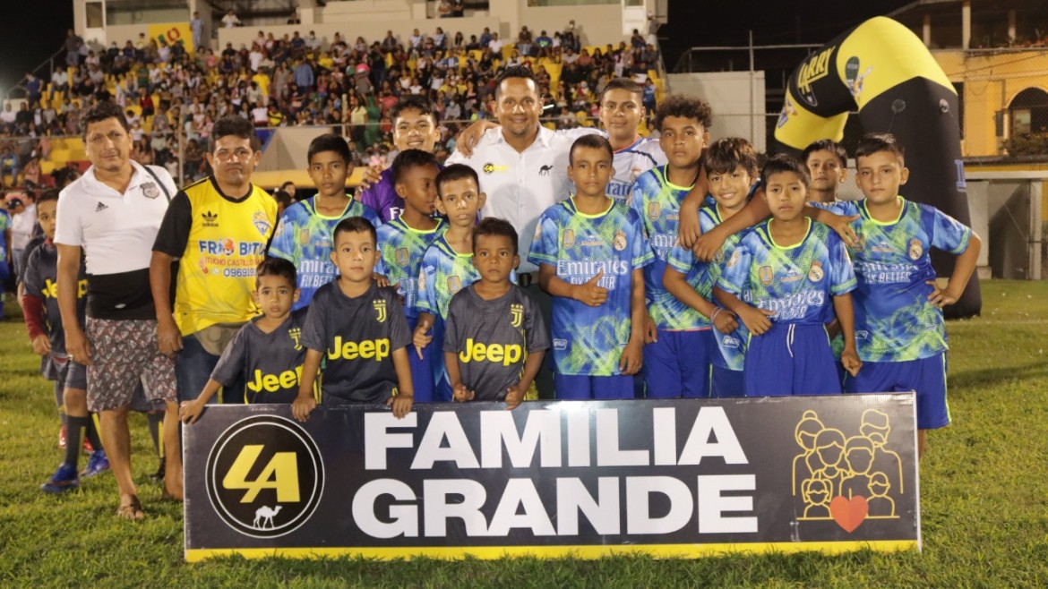 CON GRAN ÉXITO SE INAUGURA CAMPEONATO INFANTIL COPA LARRY VITE “VIVE LA VIDA SIN DROGAS” SE INSCRIBIERON 12 EQUIPOS DE SANTA ROSA, HUAQUILLAS Y MACHALA