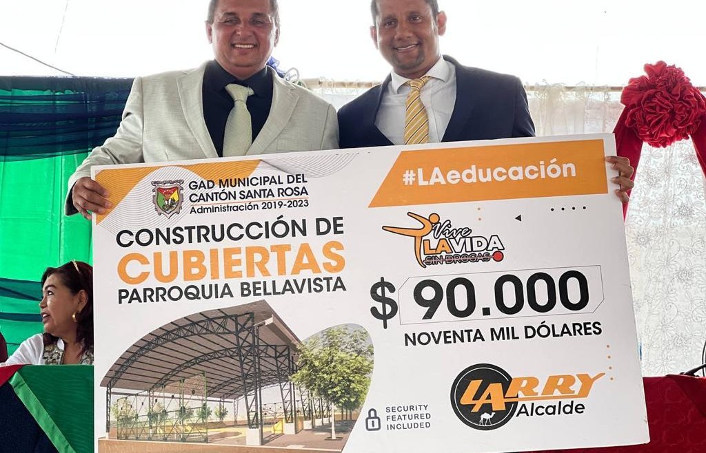 EN SESIÓN SOLEMNE POR LOS 115 AÑOS DE PARROQUIALIZACIÓN DE BELLAVISTA  ALCALDE LARRY VITE ENTREGA $90.000 A GAD PARROQUIAL PARA FINANCIAR PROYECTO DE CUBIERTAS TIPO COLISEO