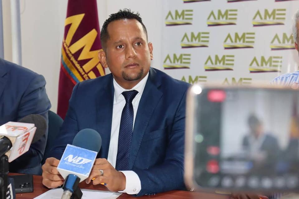 Alcalde de Santa Rosa, Larry Vite, asume la presidencia de AME El Oro