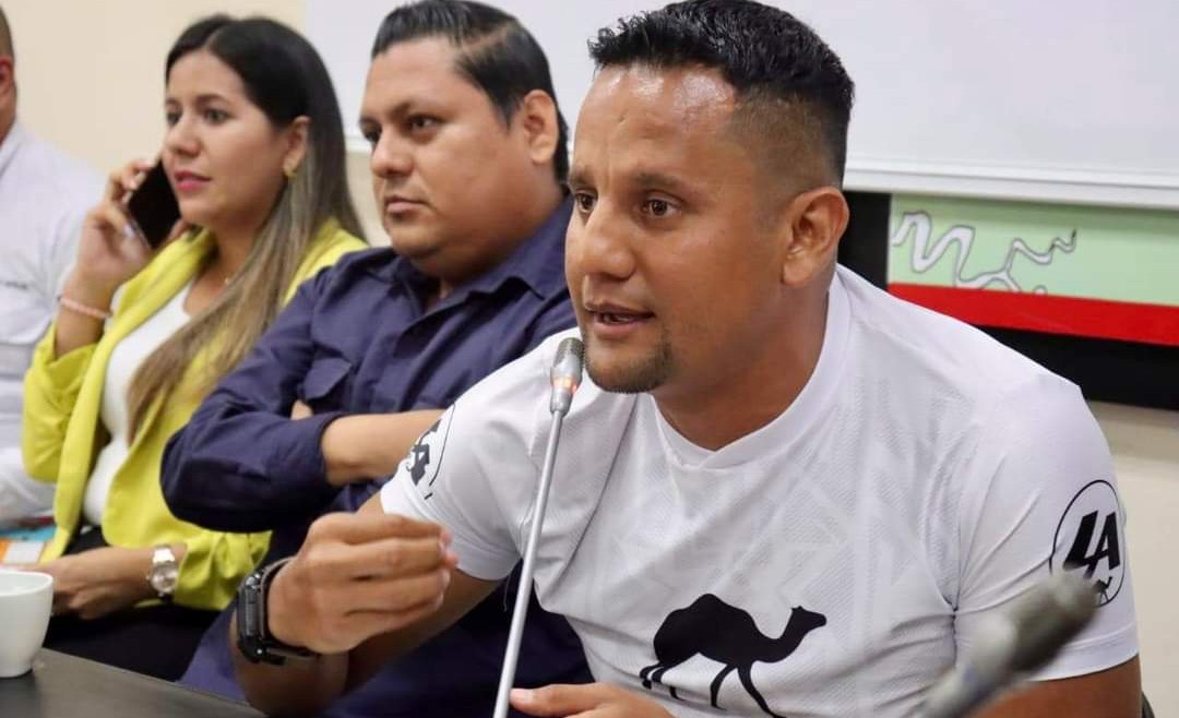 Alcalde de Santa Rosa, Larry Vite: “Presupuesto designado para las fiestas del cantón será utilizado para obras de prevención invernal, debido al fuerte fenómeno del niño”