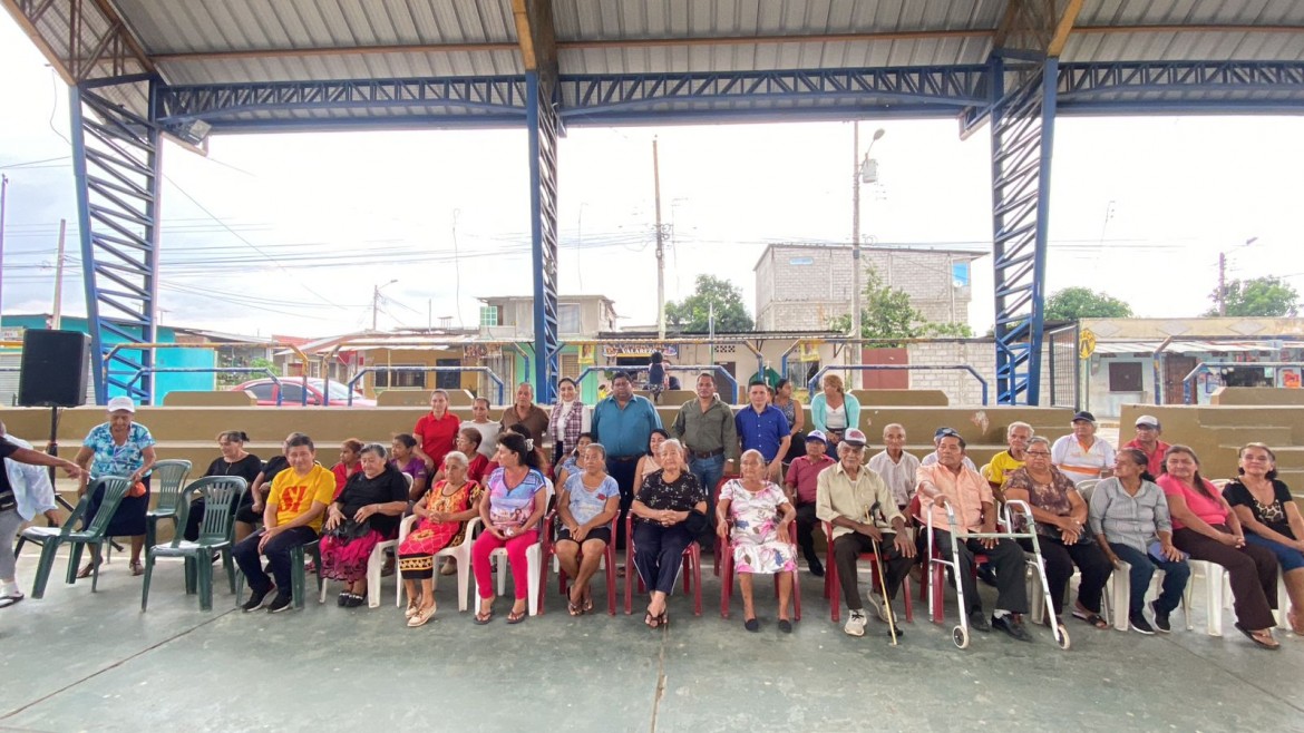 Parroquia Nuevo Santa Rosa cuenta con nueva unidad de atención de Adulto Mayor «La Vida es Bella» en la Cdla. Los Ceibos