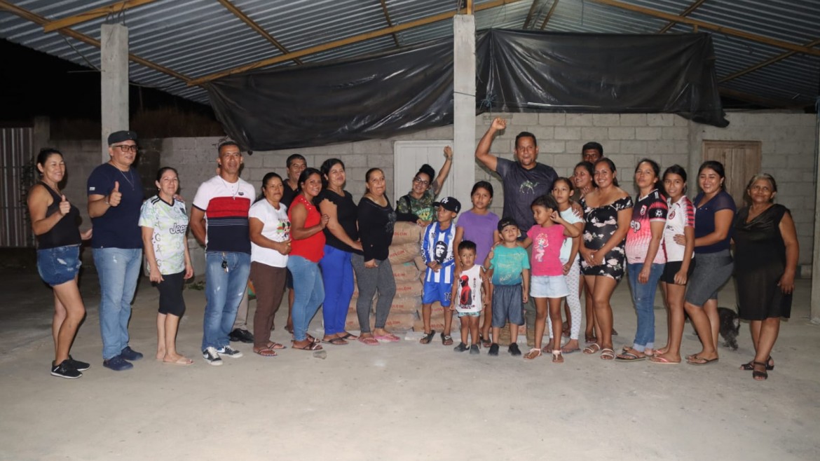 En la parroquia La Victoria: alcalde Larry Vite entrega material de construcción para ampliación del Centro de Salud del sitio Río Negro