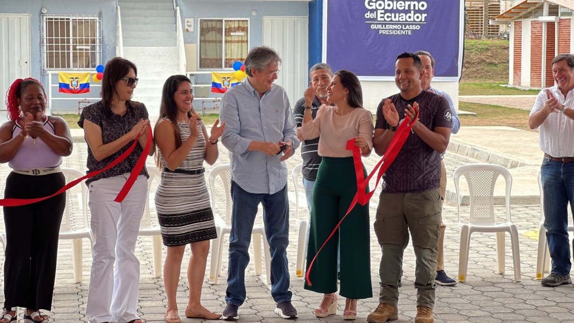 En Santa Rosa: presidente Guillermo Lasso y alcalde Larry Vite inauguran plan habitacional «Casa para Todos»
