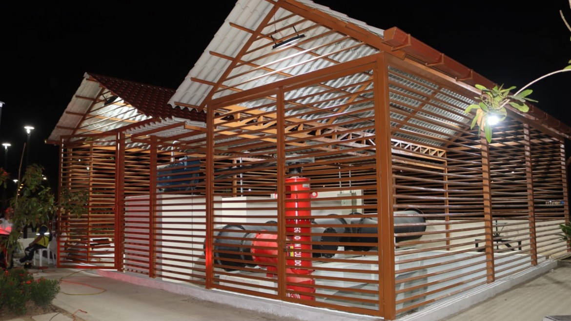 Alcalde Larry Vite inaugura estación del bombeo en el barrio Galápagos