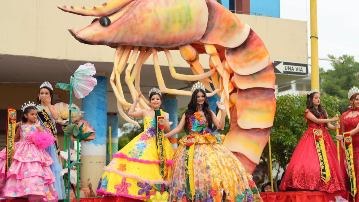 Santa Rosa inició sus fiestas patronales con un multitudinario pregón lleno de color y tradición