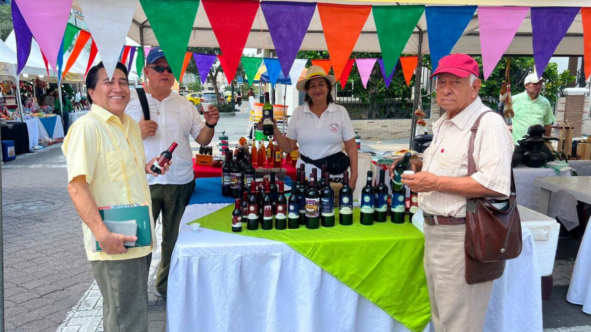 Feria Santa Rosa Emprende reunió a 105 emprendedores de la provincia y el país